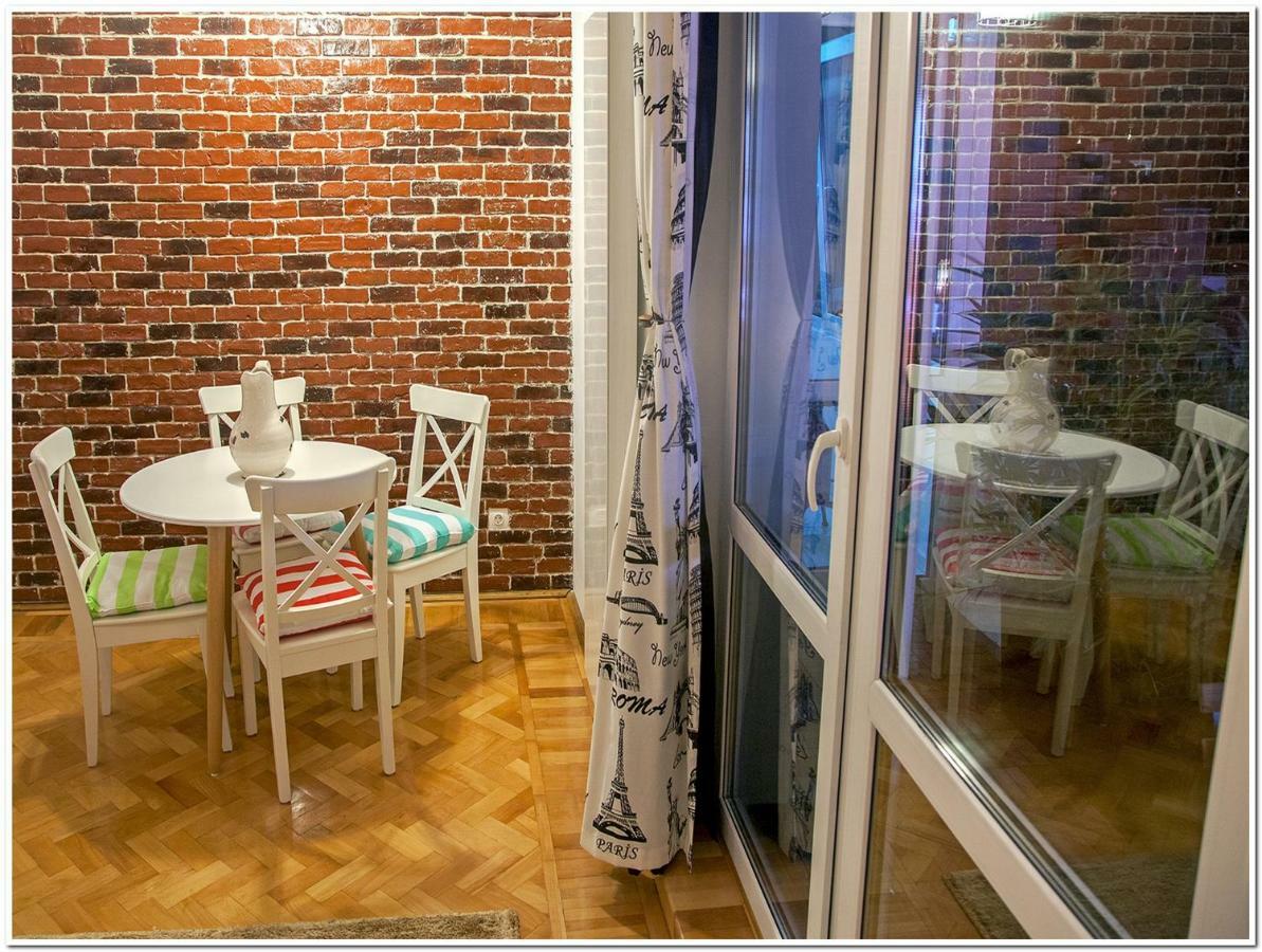 Skyview Old Town Apartment บูคาเรสต์ ภายนอก รูปภาพ