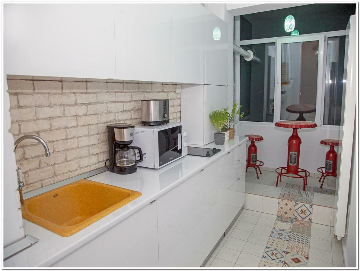 Skyview Old Town Apartment บูคาเรสต์ ภายนอก รูปภาพ