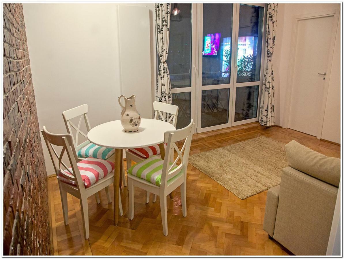 Skyview Old Town Apartment บูคาเรสต์ ภายนอก รูปภาพ